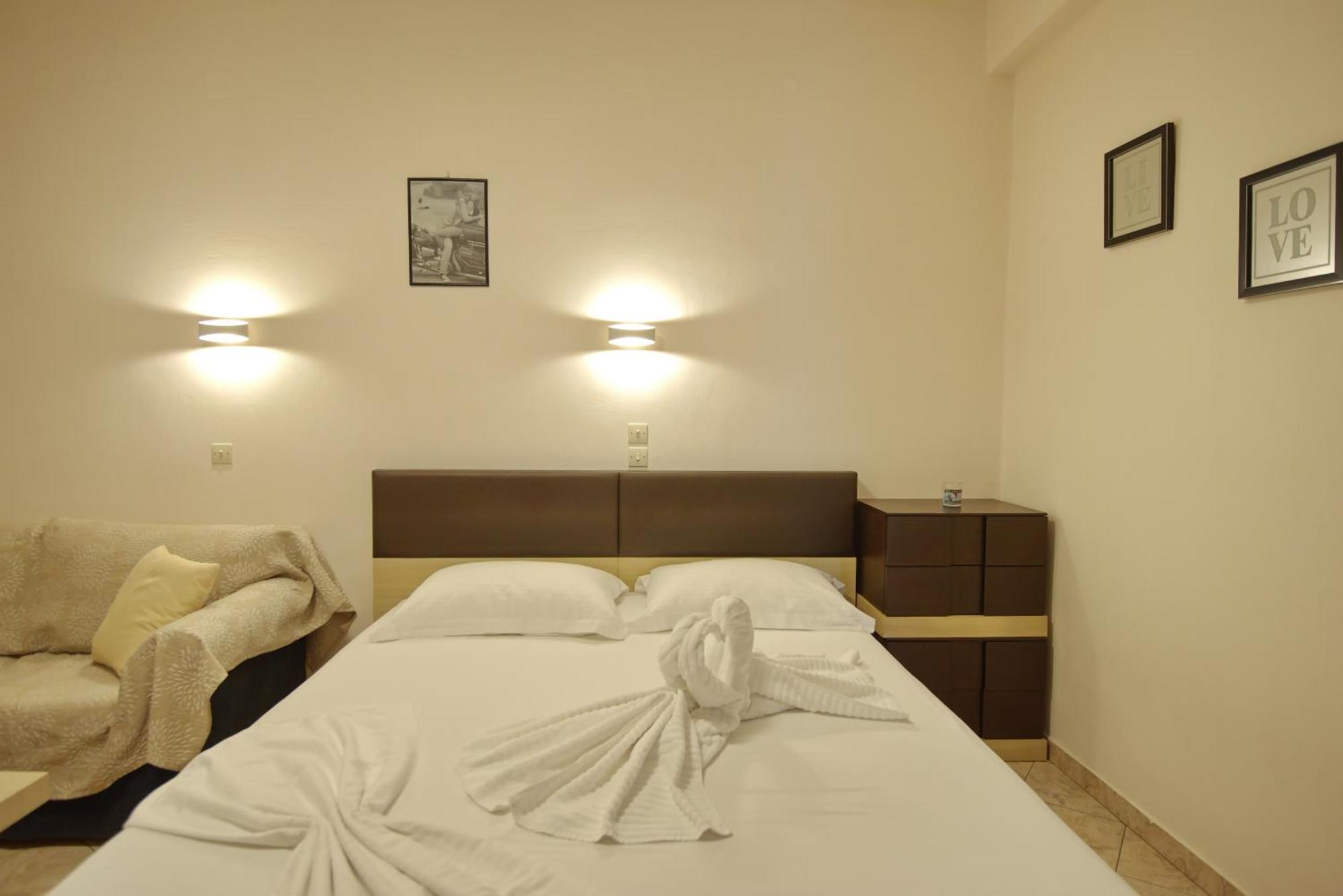 Studios Nelli Alonissos Патитири Экстерьер фото